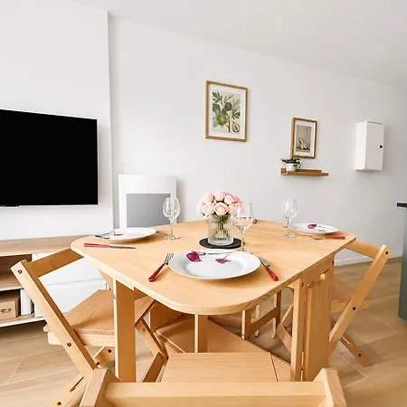 T2, Moderne, Balcon Avec Vue Et Parking Prive Appartement