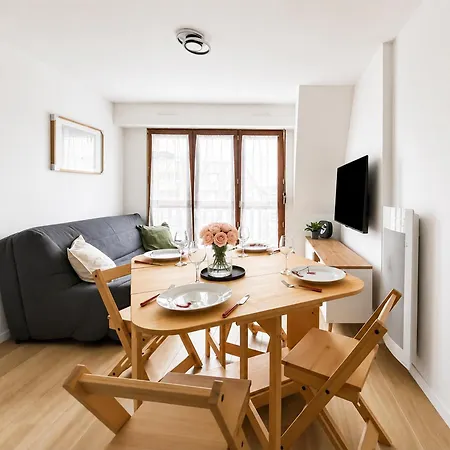 T2, Moderne, Balcon Avec Vue Et Parking Prive Appartement