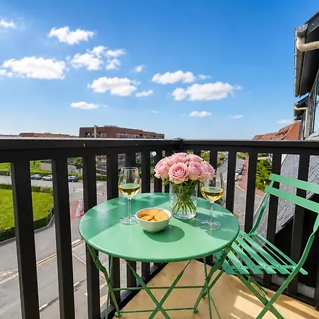 T2, Moderne, Balcon Avec Vue Et Parking Prive * Villers-sur-Mer